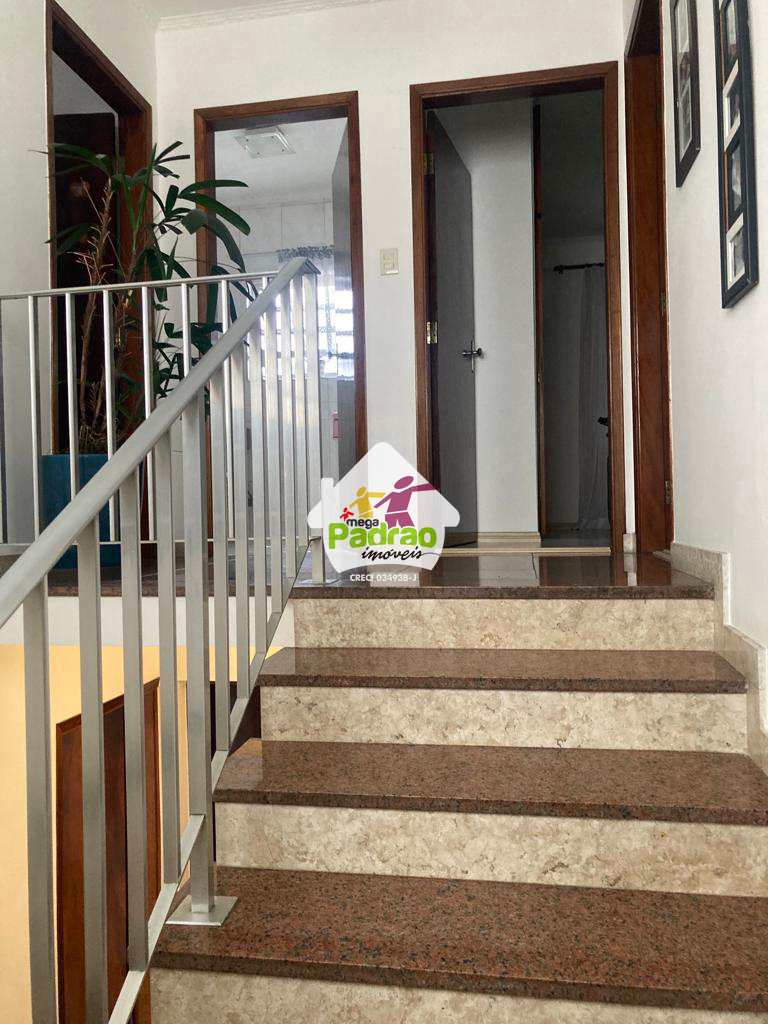 Sobrado em Guarulhos, no bairro Vila Rosália