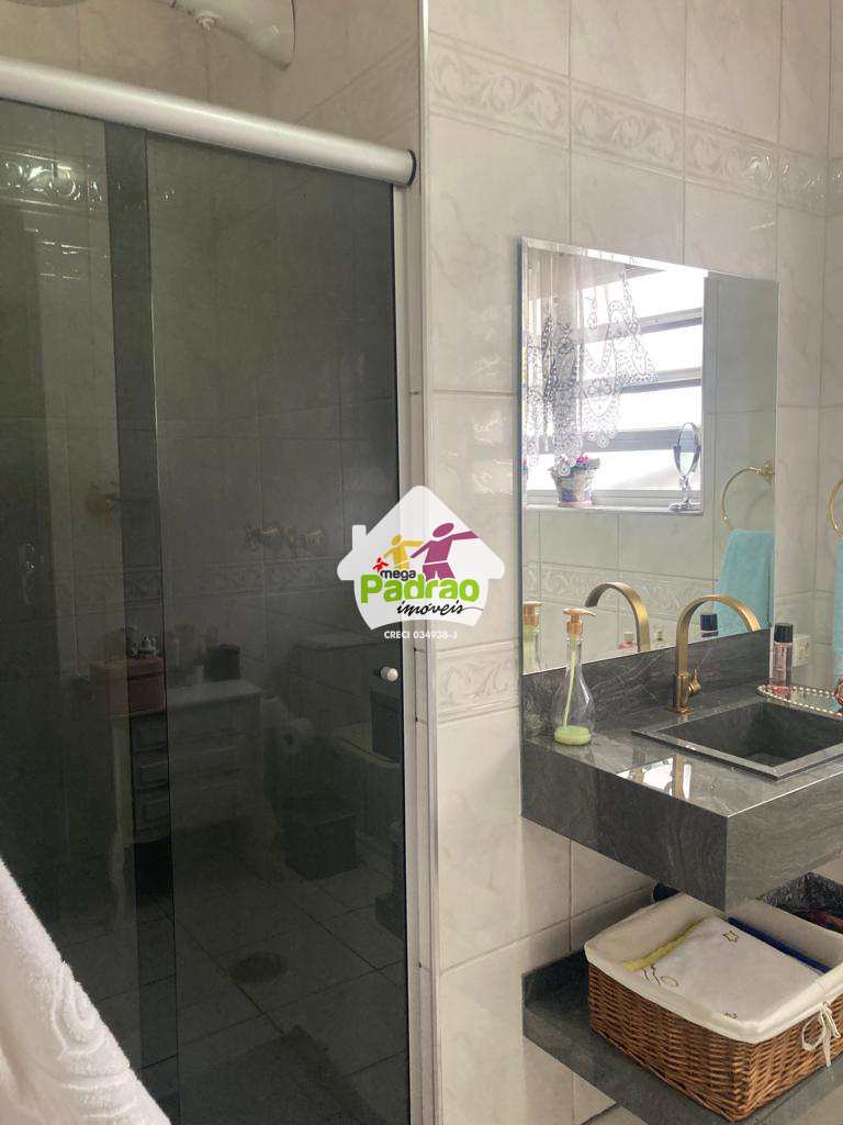 Sobrado em Guarulhos, no bairro Vila Rosália