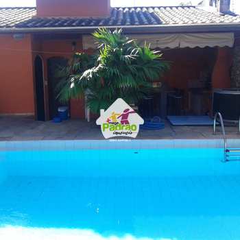 Casa em Caraguatatuba, bairro Martim de Sá