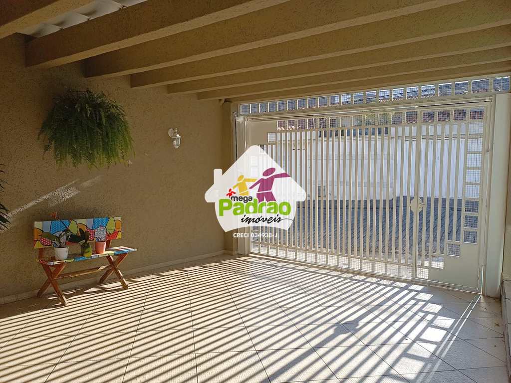 Casa em Guarulhos, no bairro Vila Milton