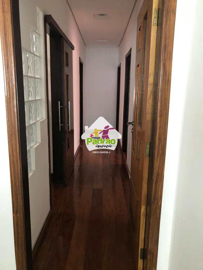 Casa em Guarulhos, no bairro Vila Milton