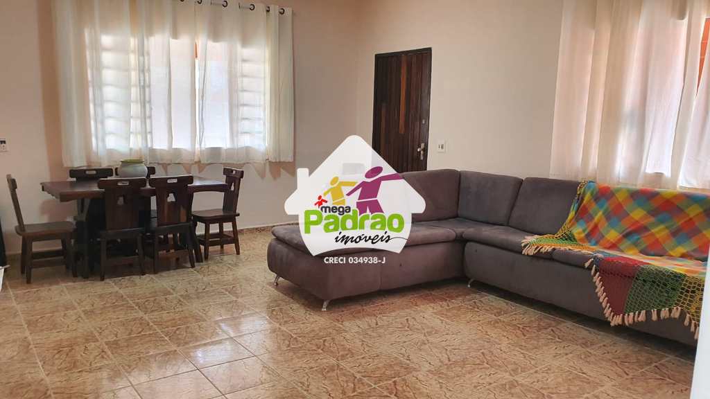 Casa em Peruíbe, no bairro Balneário Stella Maris