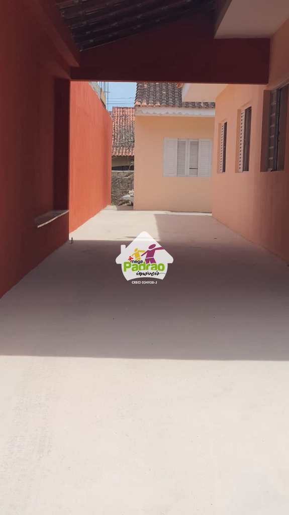 Casa em Peruíbe, no bairro Balneário Stella Maris