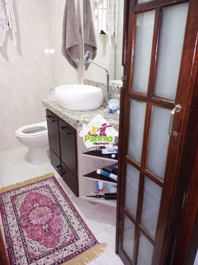 Sobrado em Guarulhos, no bairro Jardim Santa Clara