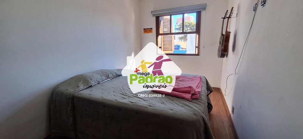 Sobrado em Guarulhos, no bairro Jardim Santa Clara
