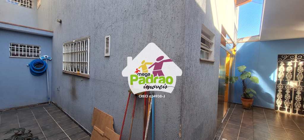 Sobrado em Guarulhos, no bairro Jardim Santa Clara