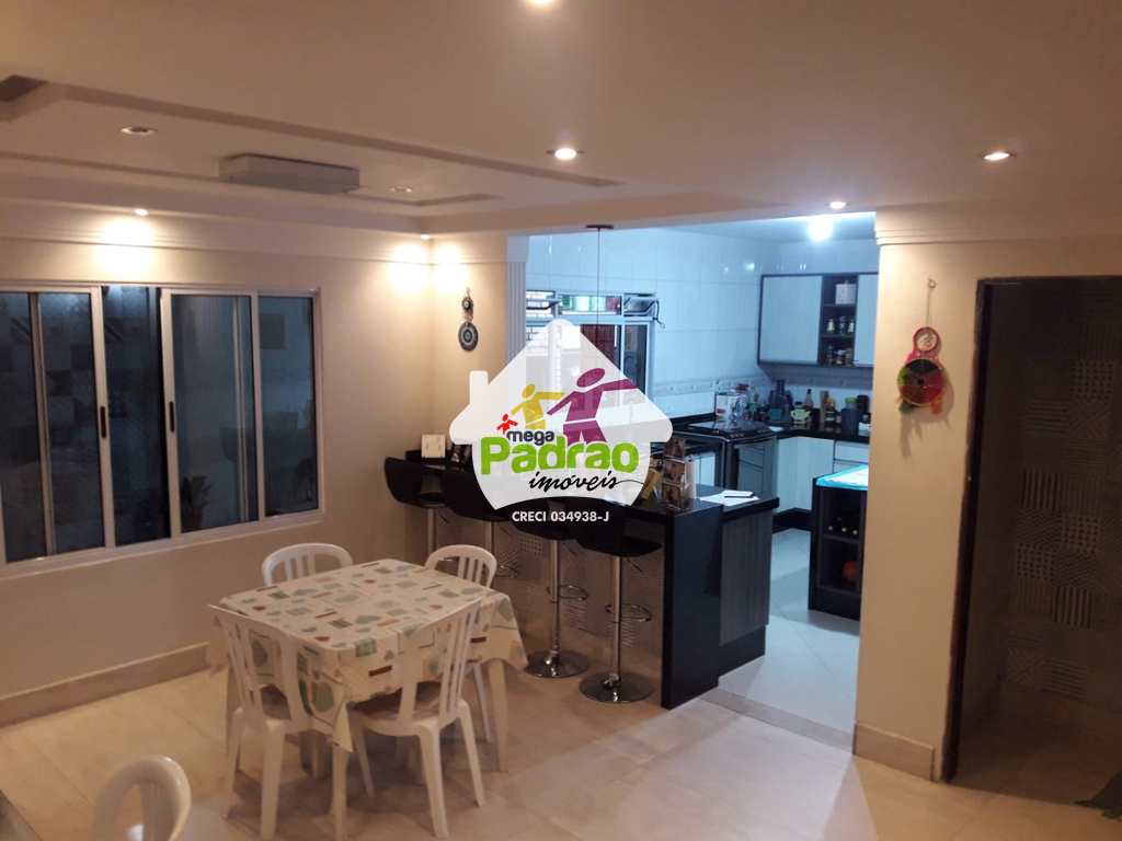 Sobrado em Guarulhos, no bairro Jardim Imperador