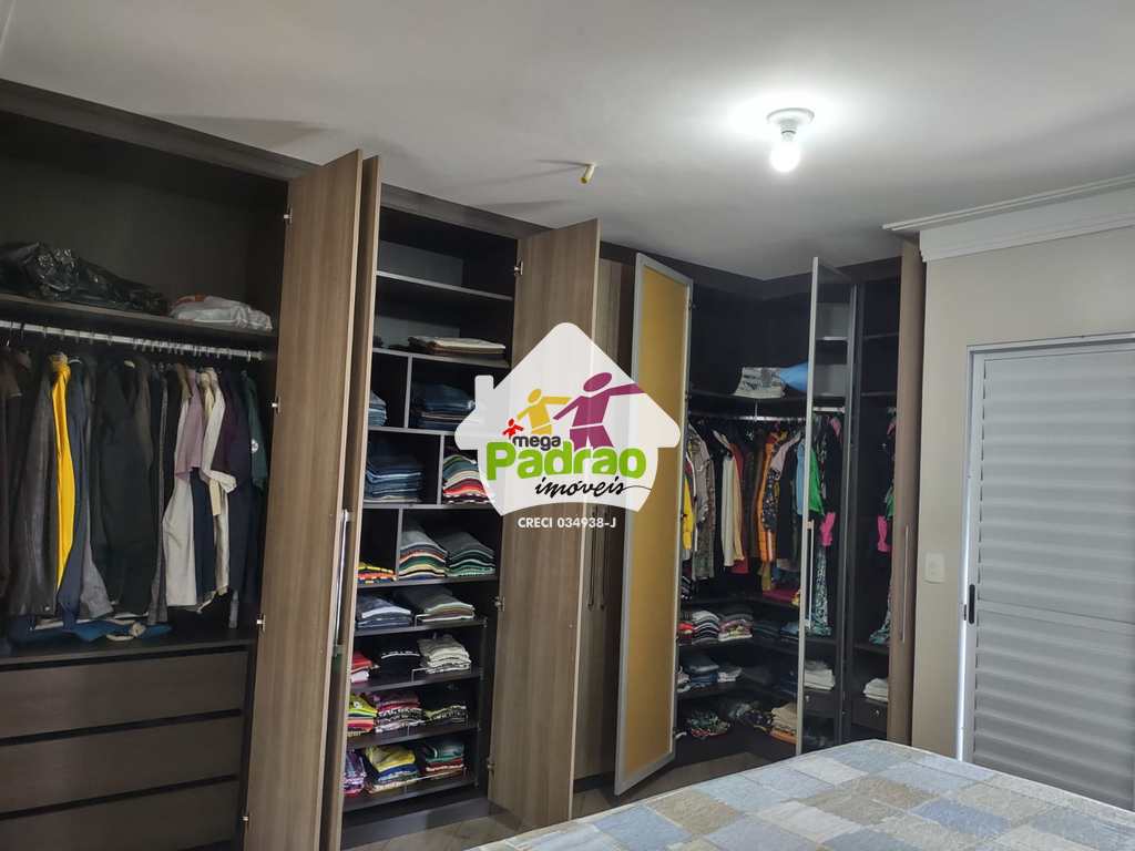 Sobrado em Guarulhos, no bairro Jardim Imperador