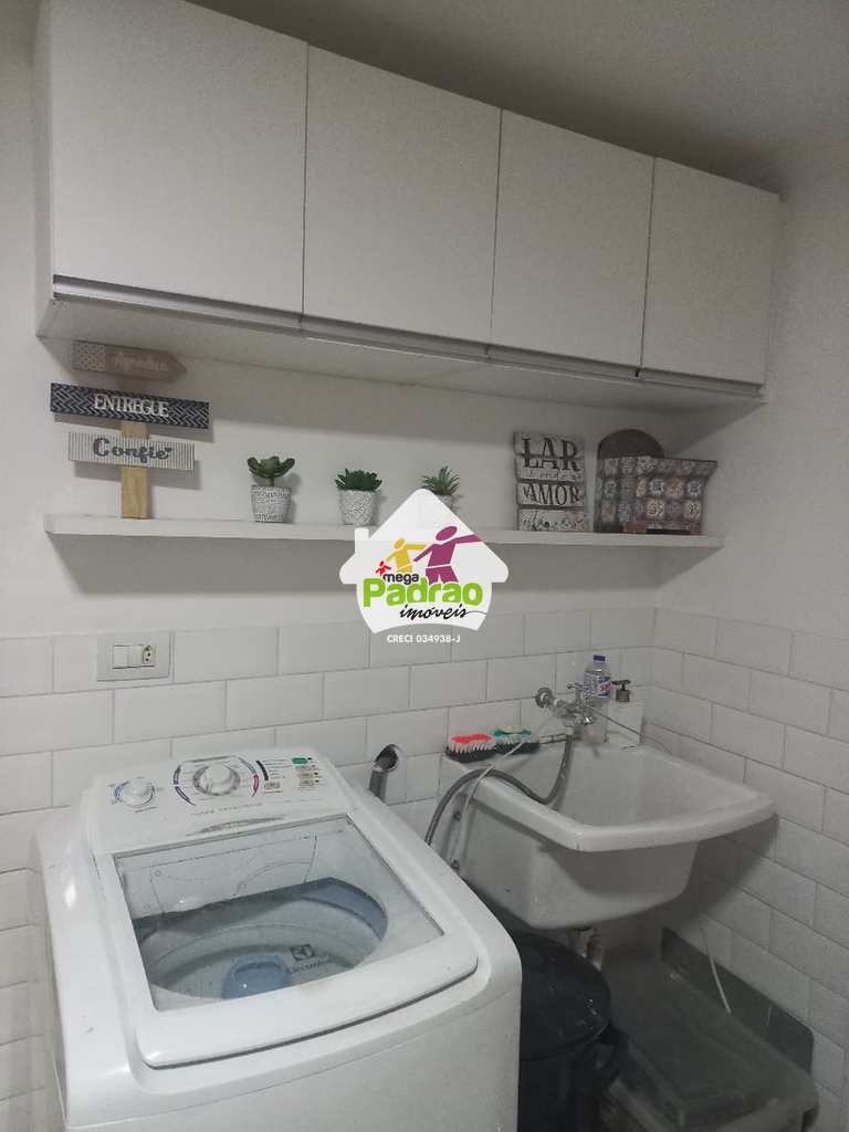 Sobrado em Guarulhos, no bairro Jardim do Papai