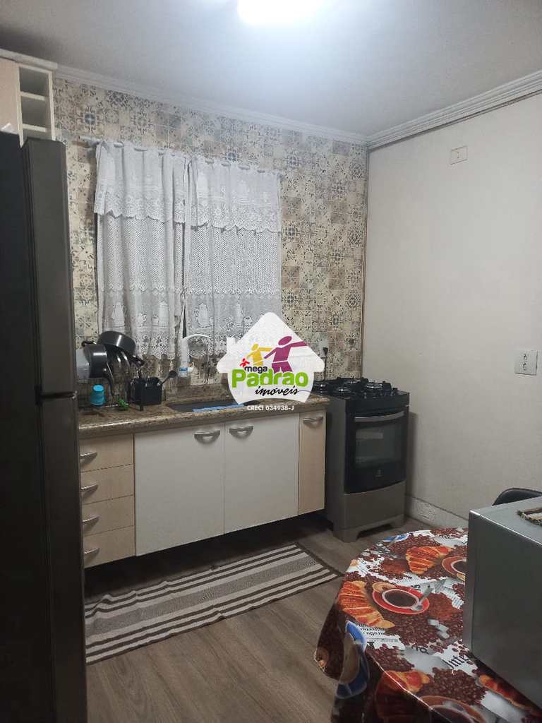 Sobrado em Guarulhos, no bairro Jardim do Papai