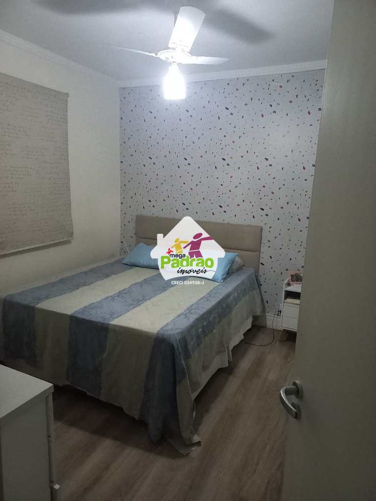 Sobrado em Guarulhos, no bairro Jardim do Papai