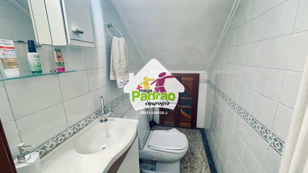 Sobrado em Guarulhos, no bairro Jardim Vila Galvão