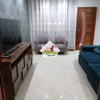 Sobrado em Guarulhos, bairro Jardim Santa Clara