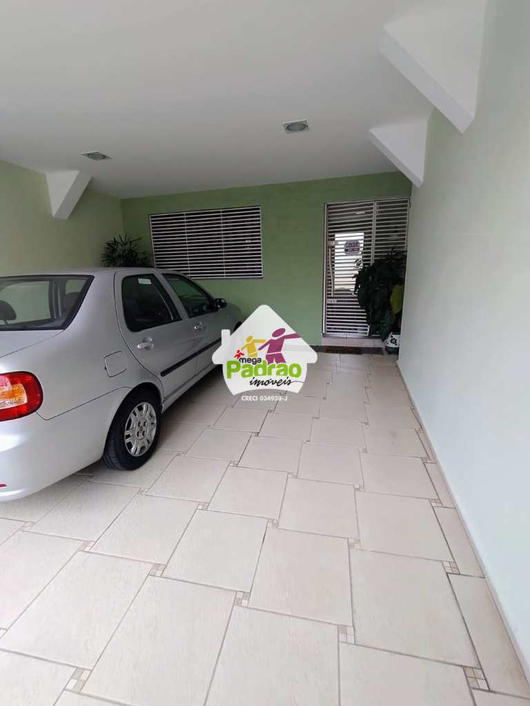 Sobrado em Guarulhos, no bairro Vila Milton