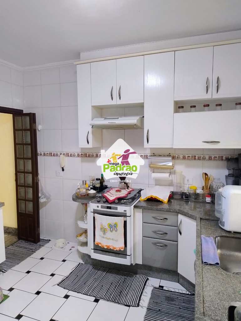Sobrado em Guarulhos, no bairro Vila Milton
