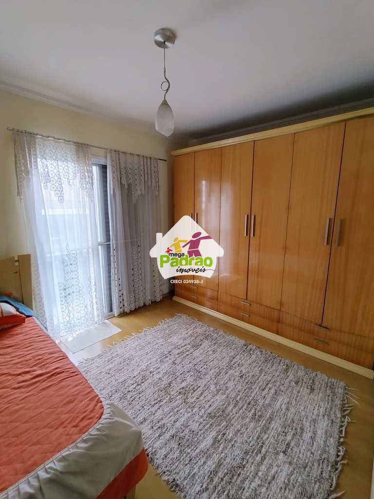 Sobrado em Guarulhos, no bairro Vila Milton