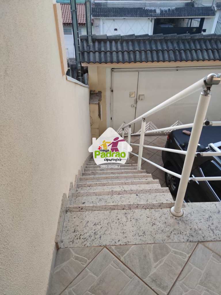 Sobrado em Guarulhos, no bairro Parque Renato Maia