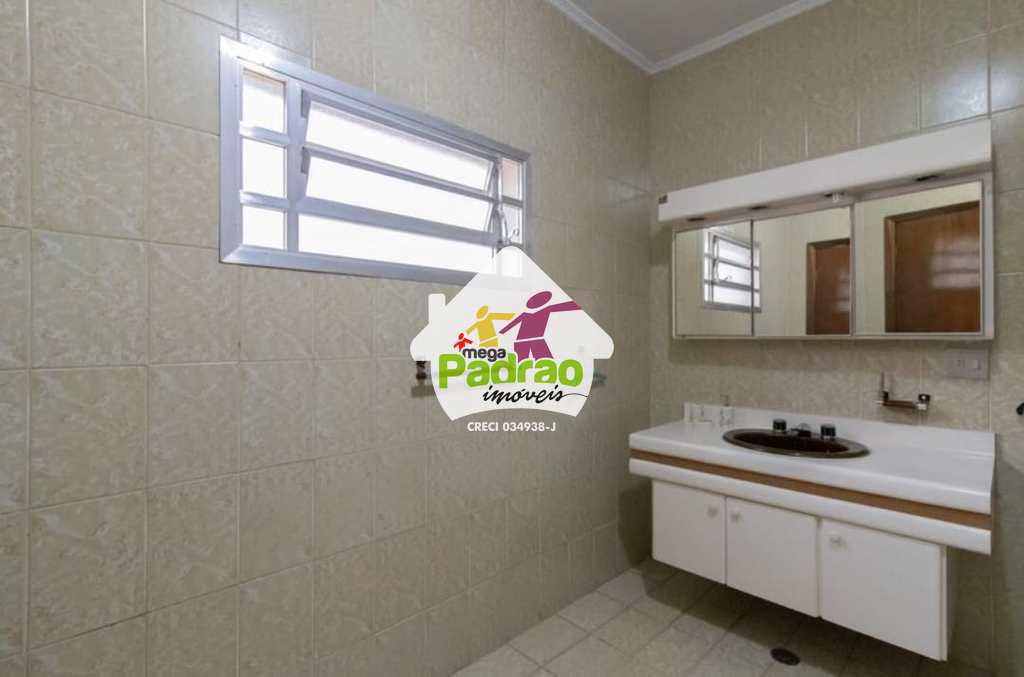 Sobrado em Guarulhos, no bairro Vila Galvão