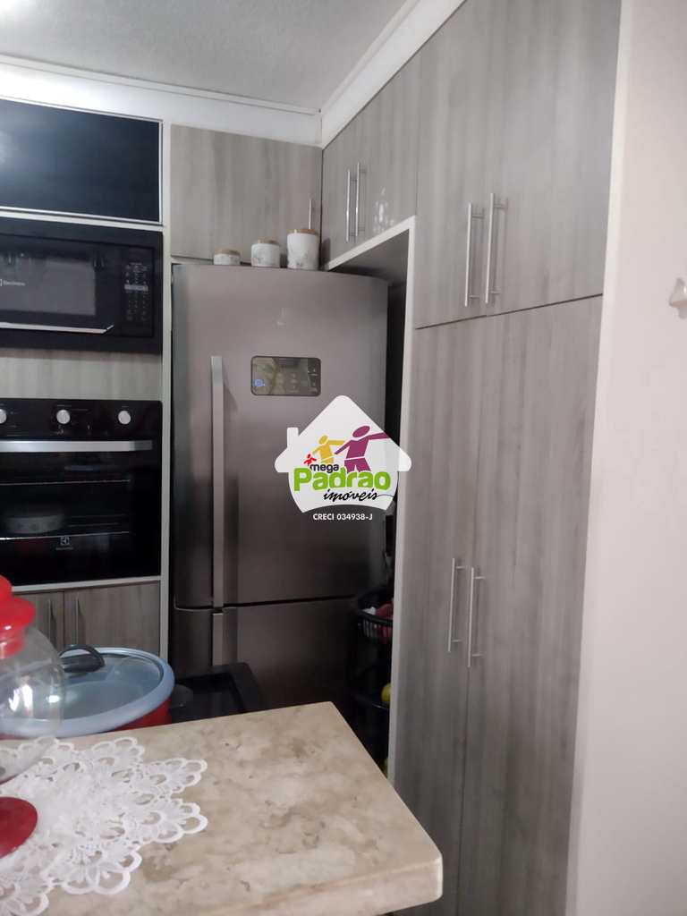 Apartamento em Guarulhos, no bairro Água Chata