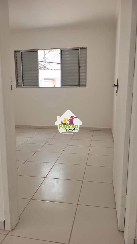 Casa em Guarulhos, no bairro Jardim Oliveira