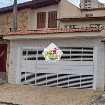 Sobrado em Guarulhos, bairro Torres Tibagy