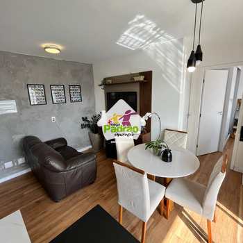 Apartamento em Guarulhos, bairro Vila Rosália