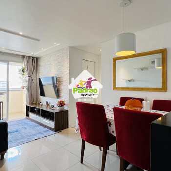 Apartamento em Guarulhos, bairro Torres Tibagy