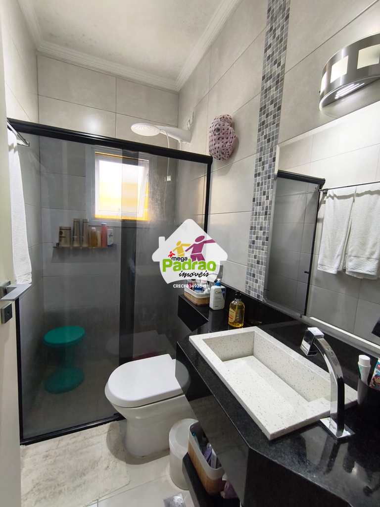 Sobrado em Guarulhos, no bairro Jardim Vila Galvão