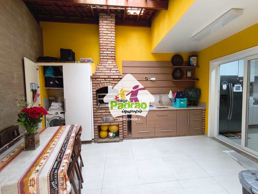 Sobrado em Guarulhos, no bairro Jardim Vila Galvão