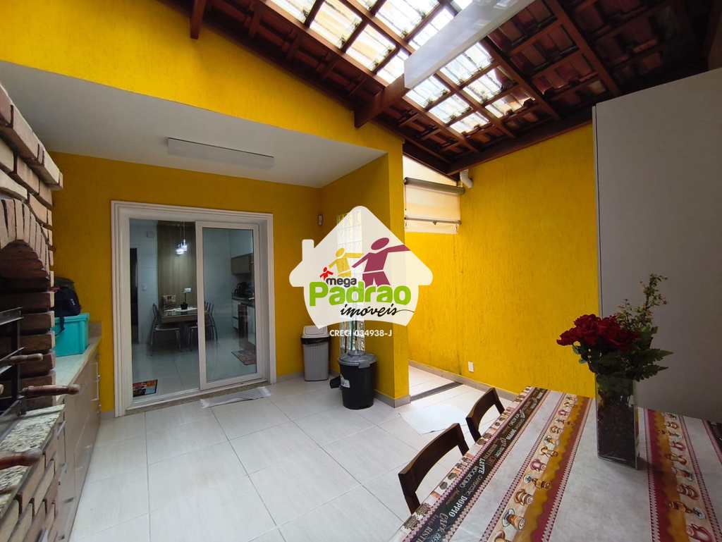 Sobrado em Guarulhos, no bairro Jardim Vila Galvão