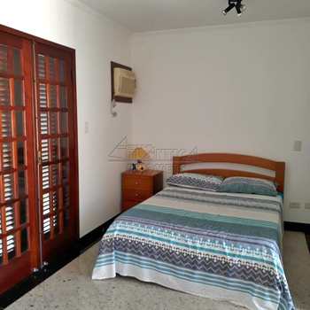 Casa de Condomínio em Ubatuba, bairro Saco da Ribeira