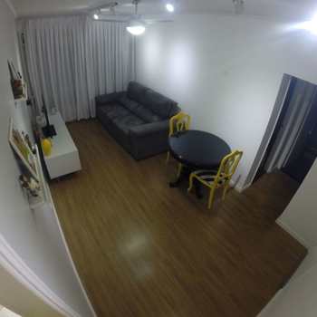 Apartamento em São Vicente, bairro Itararé