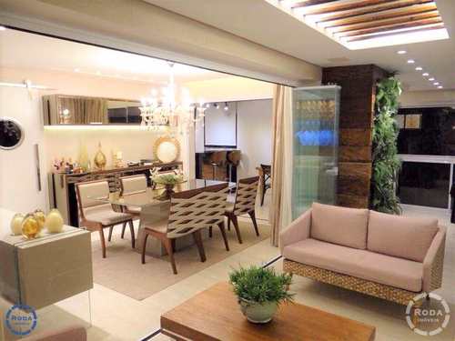 Apartamento, código 8373 em Santos, bairro Embaré