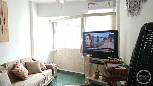 Apartamento, código 9555 em Santos, bairro Embaré