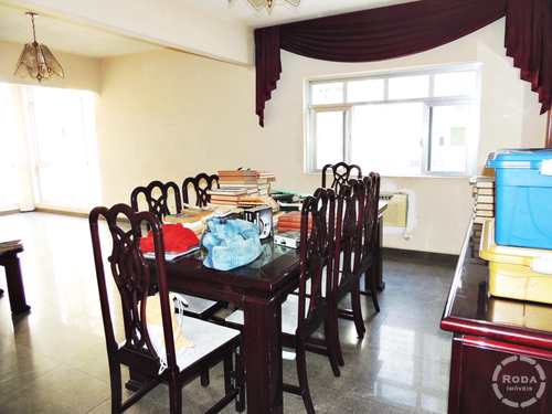 Apartamento, código 10134 em Santos, bairro Gonzaga
