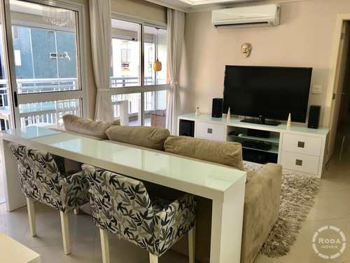 Apartamento, código 10290 em Santos, bairro Gonzaga