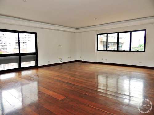 Apartamento, código 12127 em Santos, bairro Boqueirão