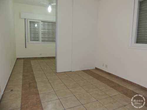 Apartamento, código 13168 em Santos, bairro Embaré