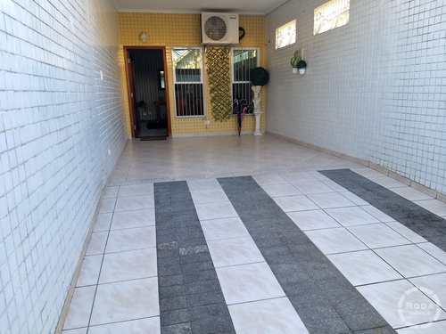 Casa, código 14522 em Santos, bairro Boqueirão