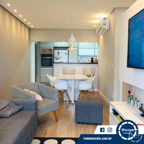 Apartamento, código 14674 em Santos, bairro Embaré