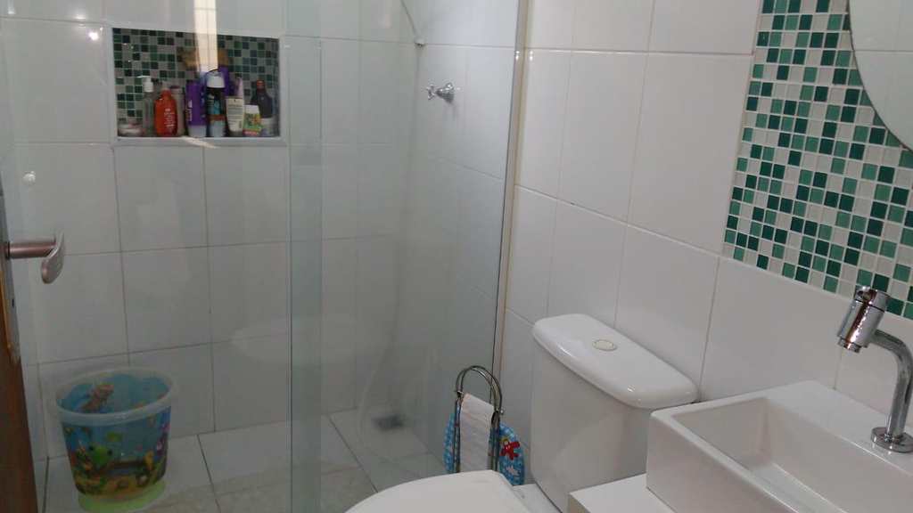 Casa de Condomínio em São Vicente, no bairro Vila Margarida