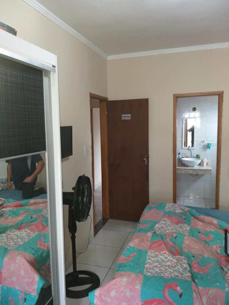 Apartamento em São Vicente, no bairro Parque São Vicente