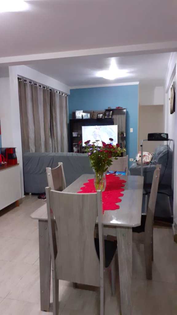 Apartamento em São Vicente, no bairro Parque São Vicente