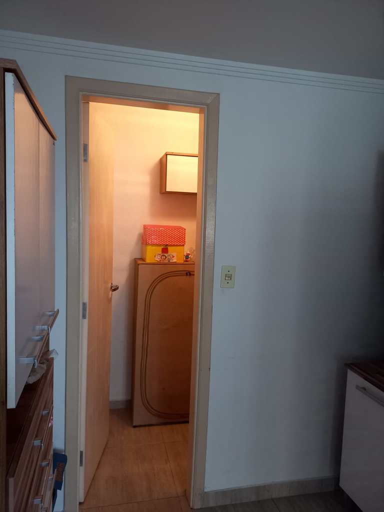 Apartamento em São Vicente, no bairro Parque São Vicente
