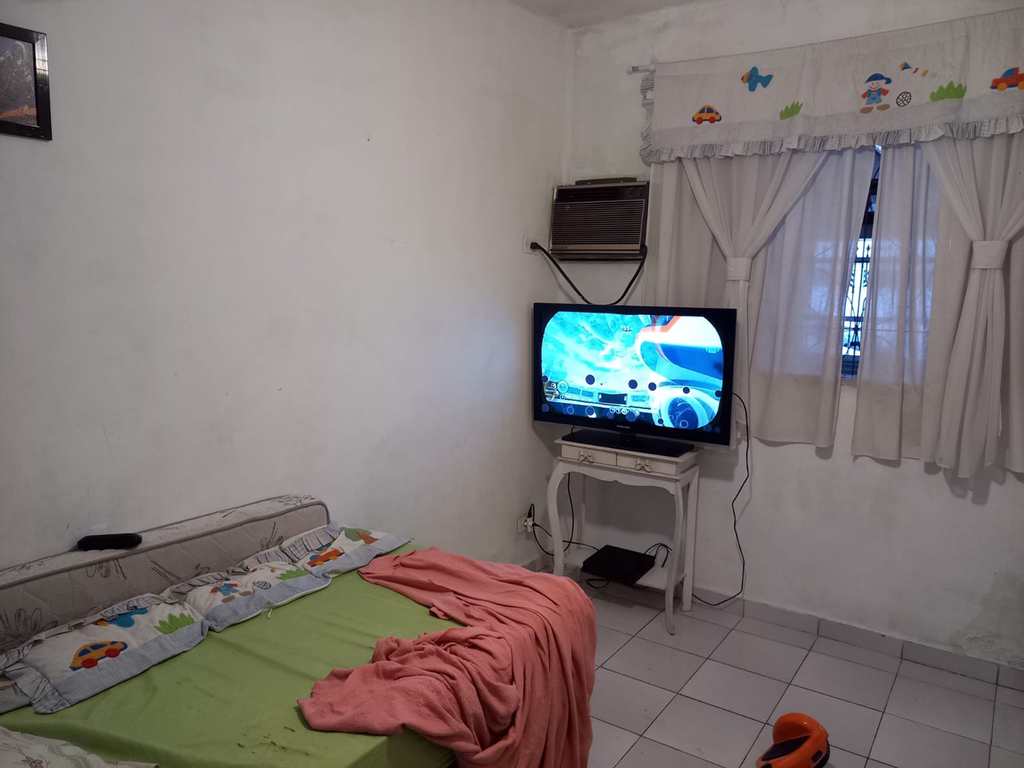 Casa em São Vicente, no bairro Esplanada dos Barreiros