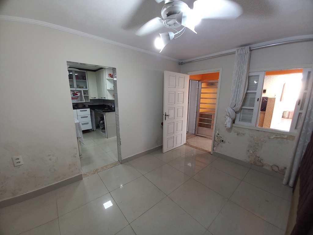 Casa em São Vicente, no bairro Parque São Vicente