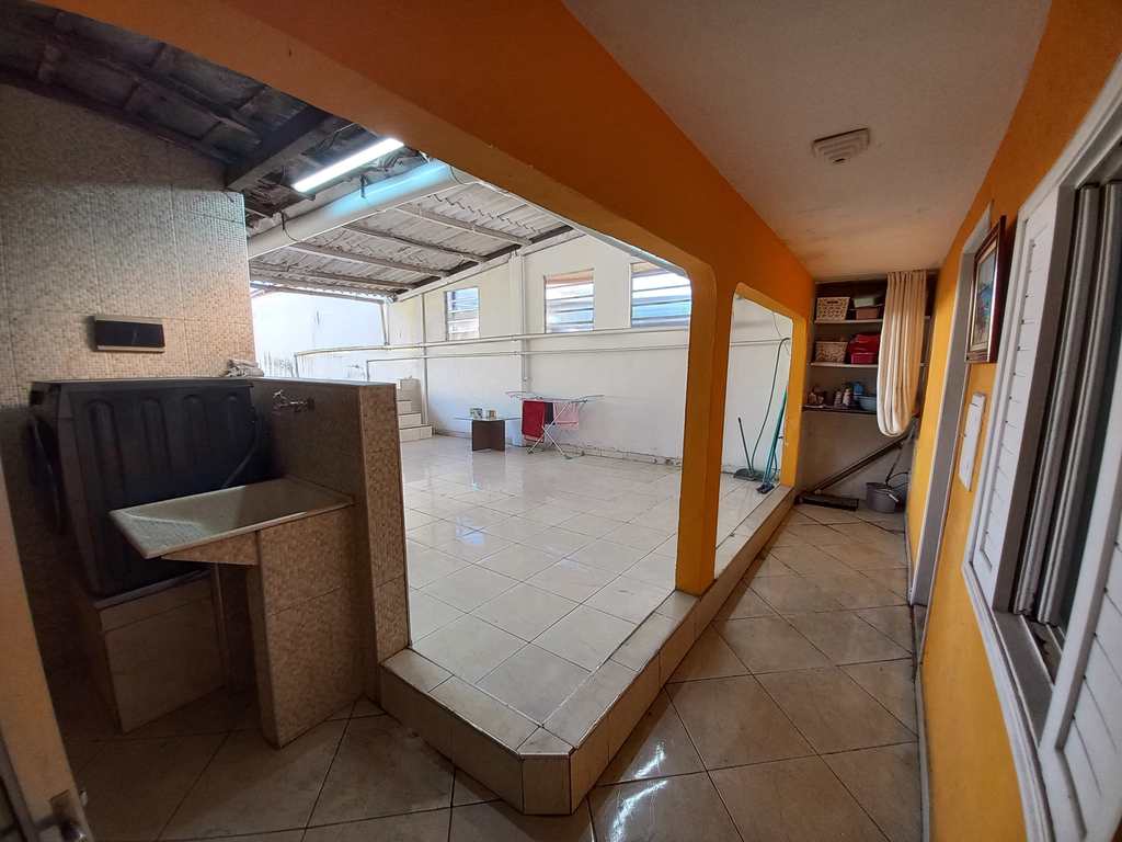 Casa em São Vicente, no bairro Parque São Vicente