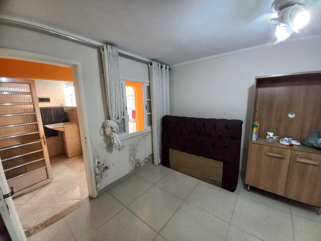 Casa em São Vicente, no bairro Parque São Vicente