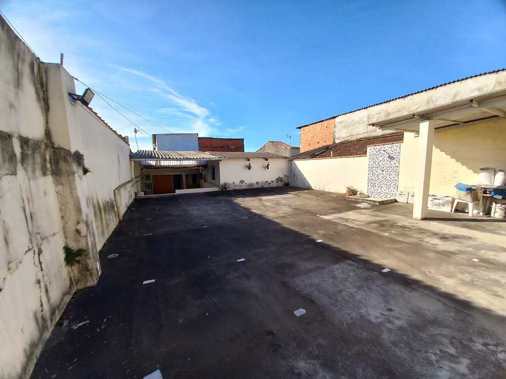 Casa em São Vicente, no bairro Parque São Vicente
