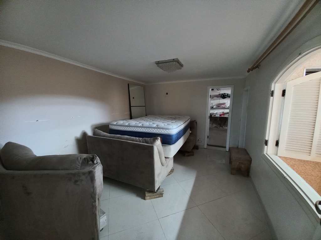 Casa em São Vicente, no bairro Parque São Vicente